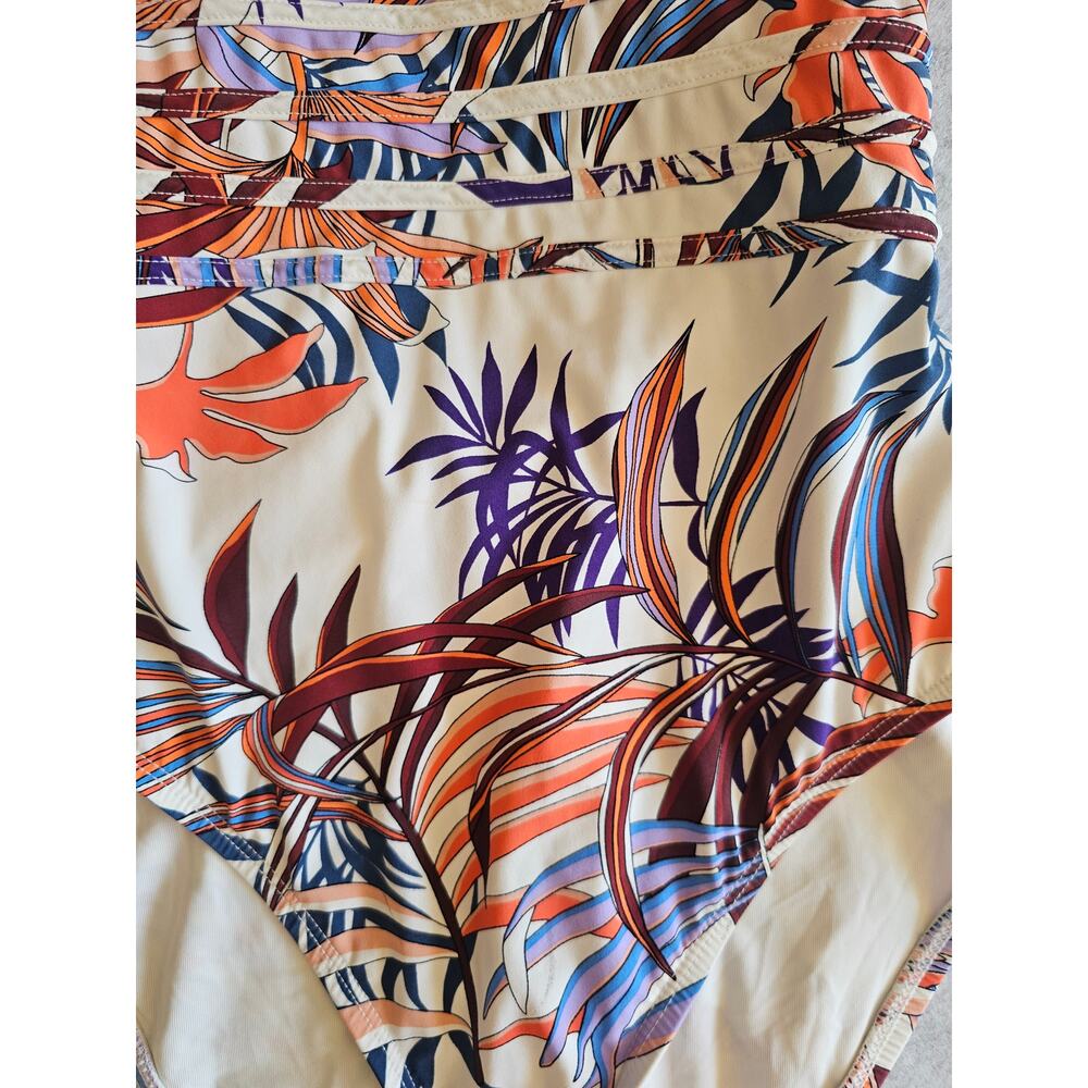 La Blanca Botanical Garden Multi-Strap Cross-Back One-Piece Swimsuit, Sz S - Picture 4 of 7